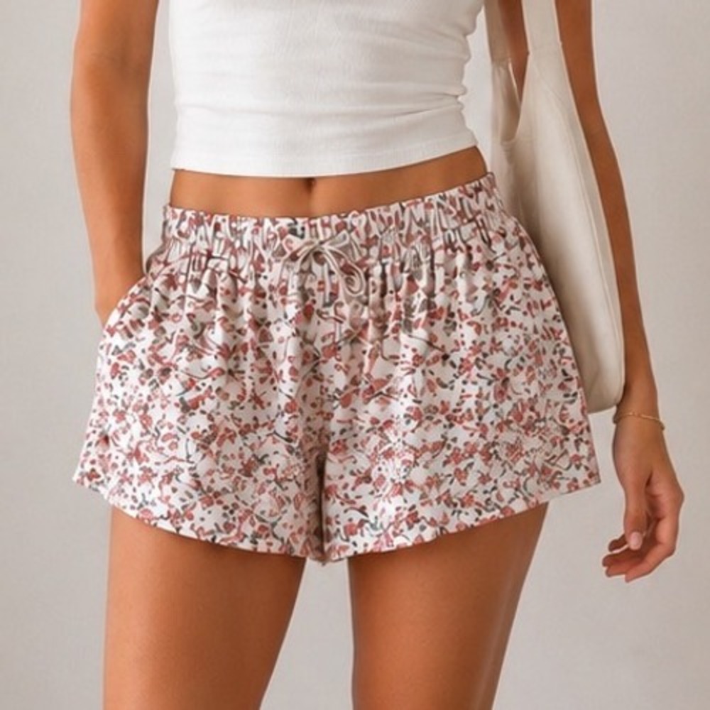 Paper Crane Floral Flowy Pull-On Elastic Shorts Cream Size S Cottagecore Boho